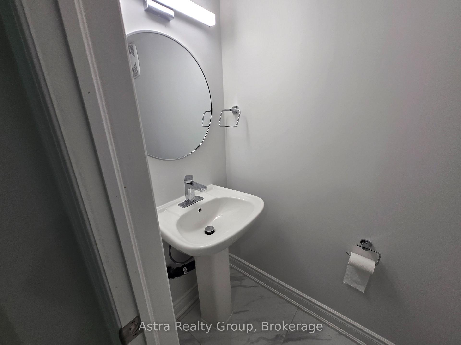 Photo 35 of 105 Coldwell Bay Circle, Vaughan, Kleinburg — HOMEH