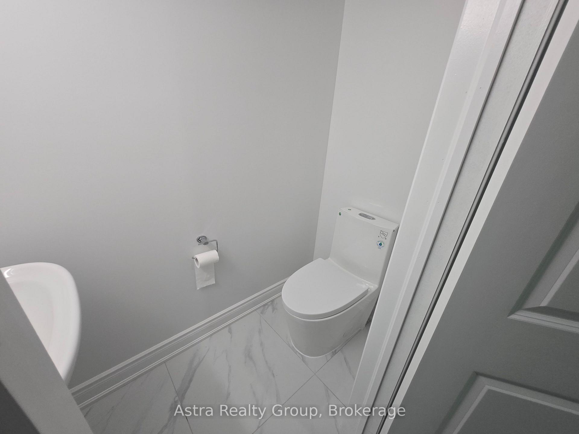 Photo 36 of 105 Coldwell Bay Circle, Vaughan, Kleinburg — HOMEH