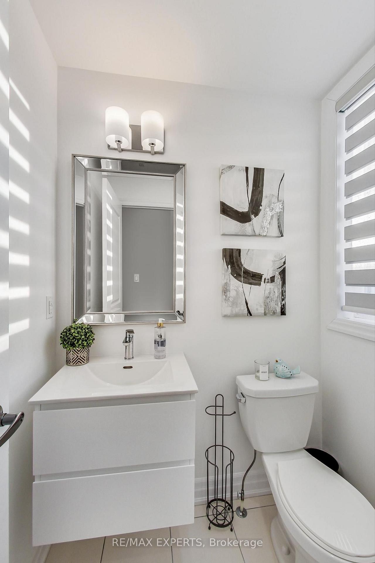 Photo 20 of 2285 Major Mackenzie Drive W, Vaughan, Maple — HOMEH