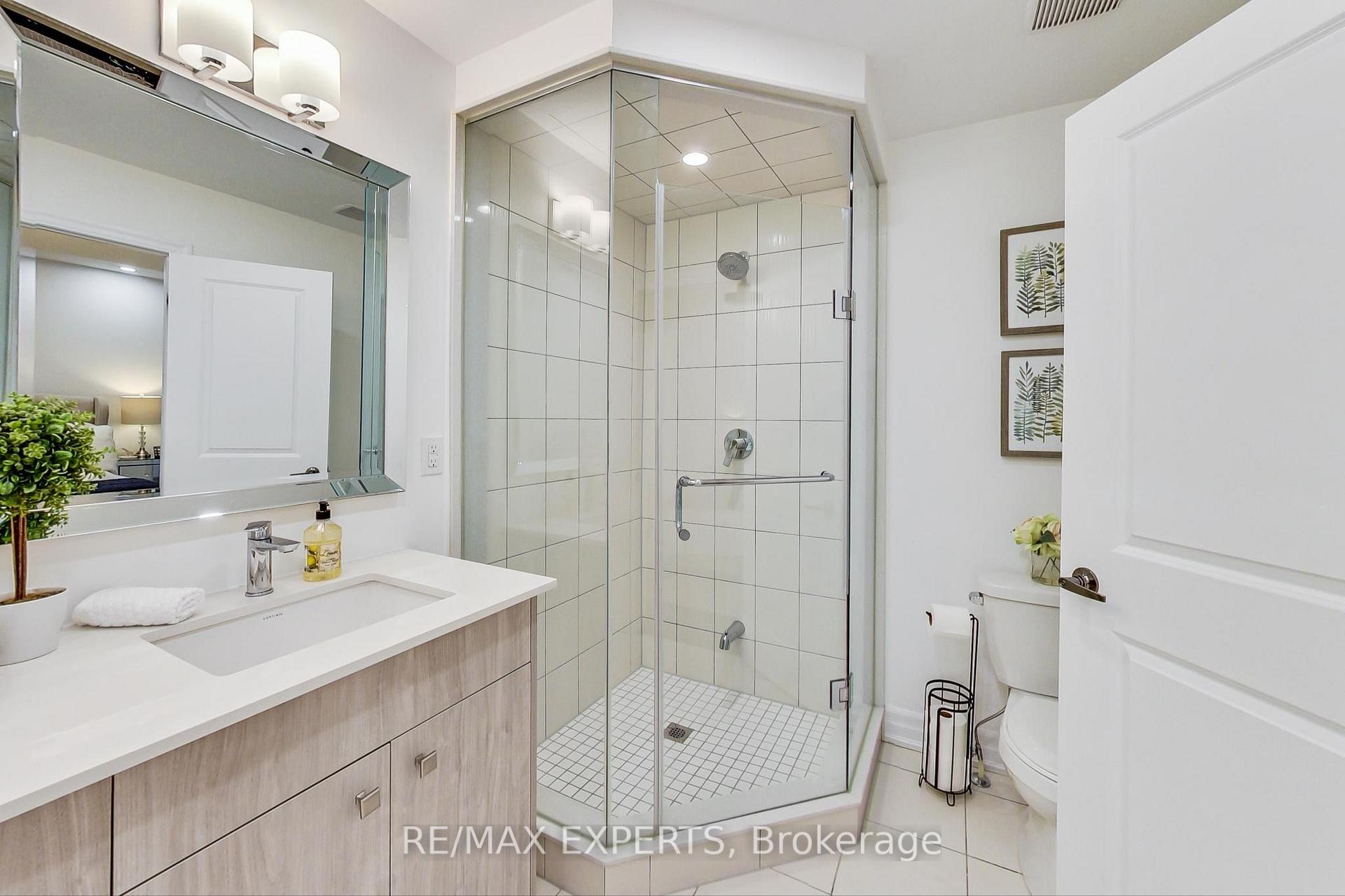 Photo 24 of 2285 Major Mackenzie Drive W, Vaughan, Maple — HOMEH