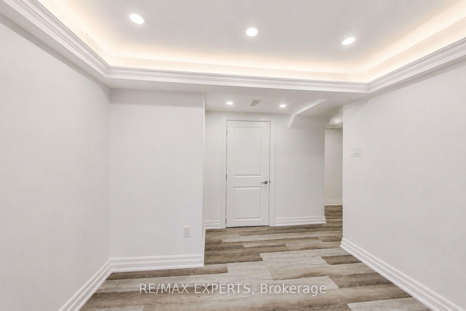 Photo 33 of 2285 Major Mackenzie Drive W, Vaughan, Maple — HOMEH