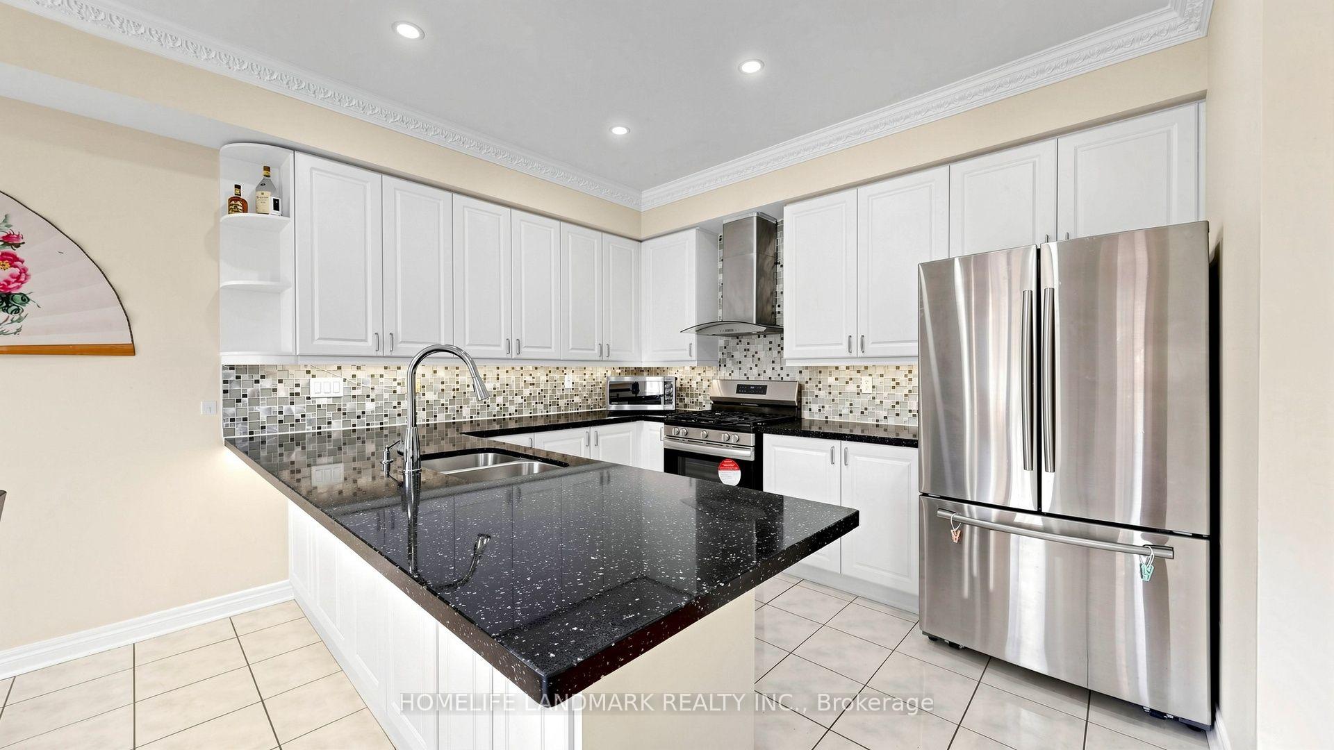 Photo 5 of 220 Williamson Road, Markham, Greensborough — HOMEH