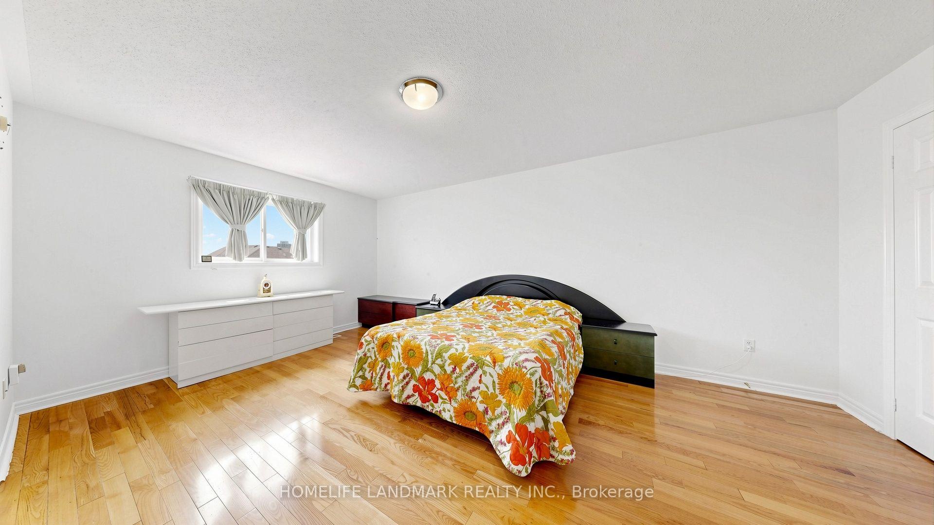Photo 20 of 220 Williamson Road, Markham, Greensborough — HOMEH