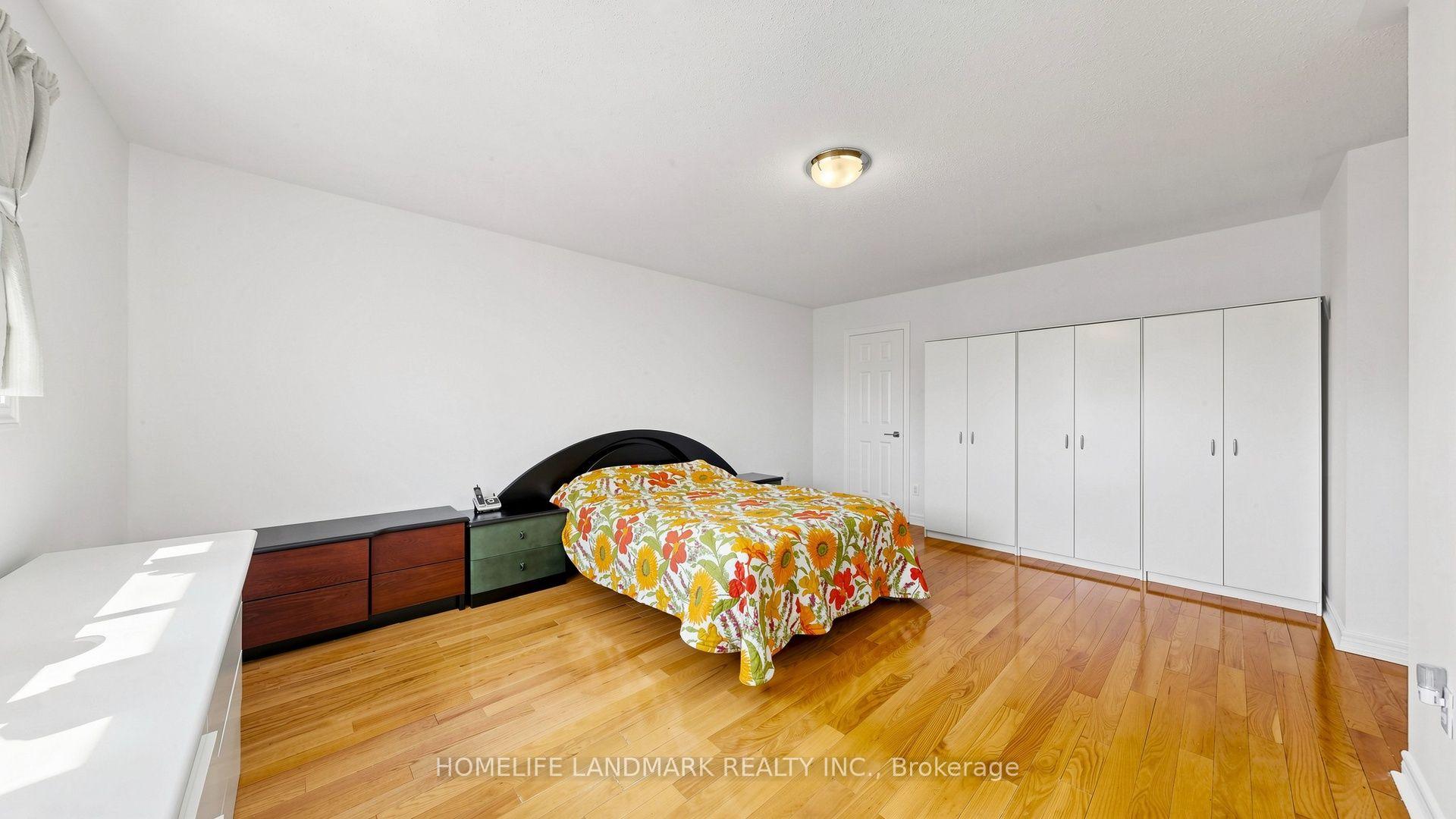 Photo 21 of 220 Williamson Road, Markham, Greensborough — HOMEH