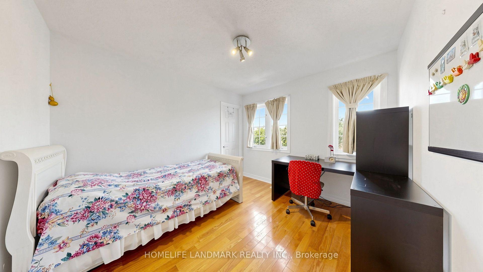 Photo 25 of 220 Williamson Road, Markham, Greensborough — HOMEH