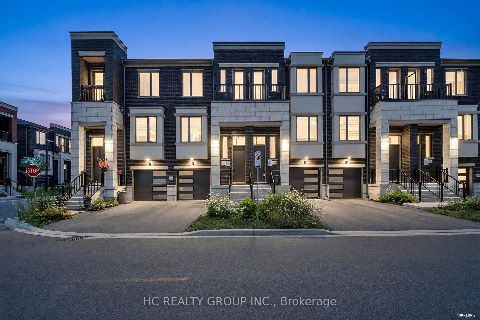 Photo 2 of 5 Aberfoyle Street, Vaughan, Patterson — HOMEH