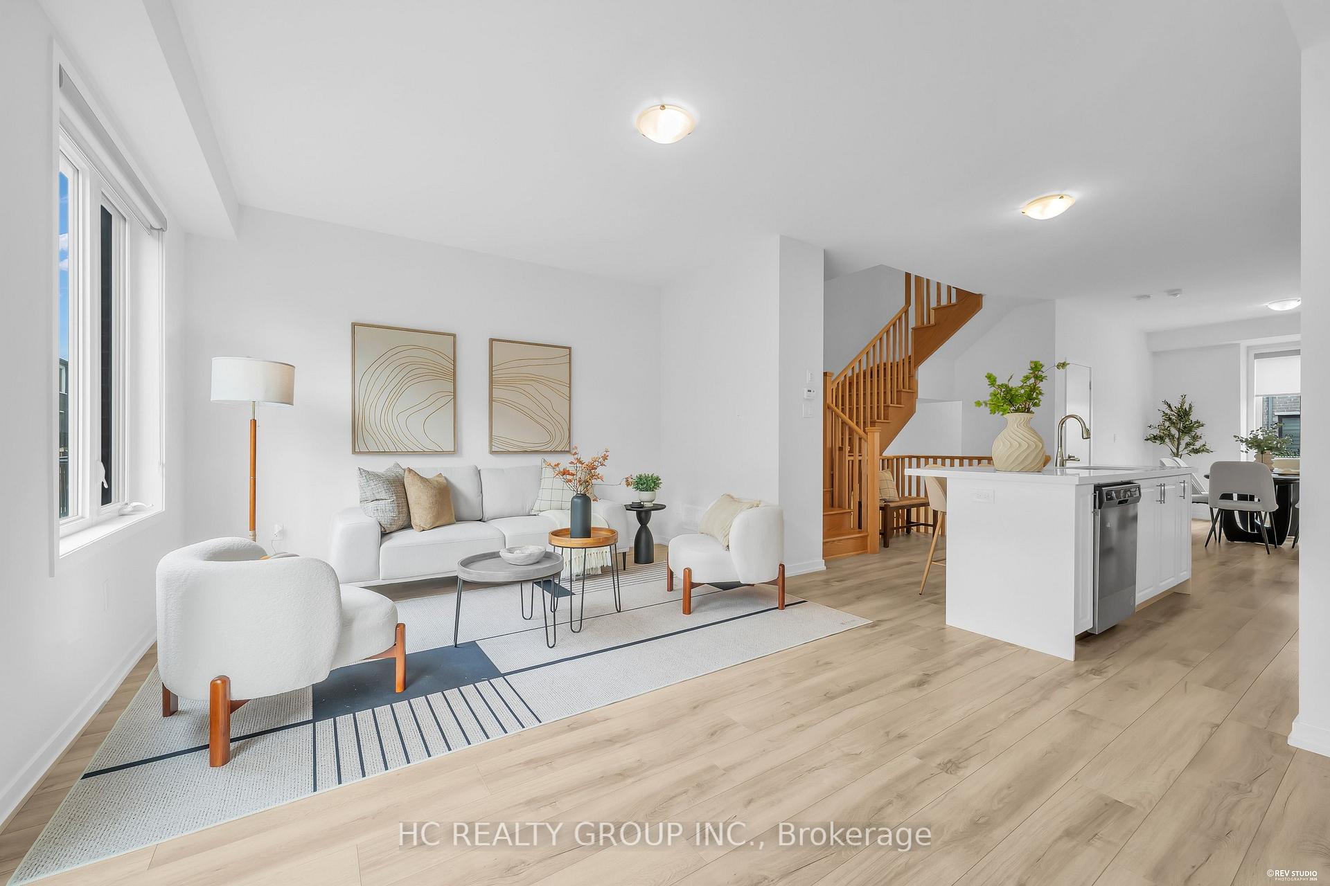 Photo 11 of 5 Aberfoyle Street, Vaughan, Patterson — HOMEH