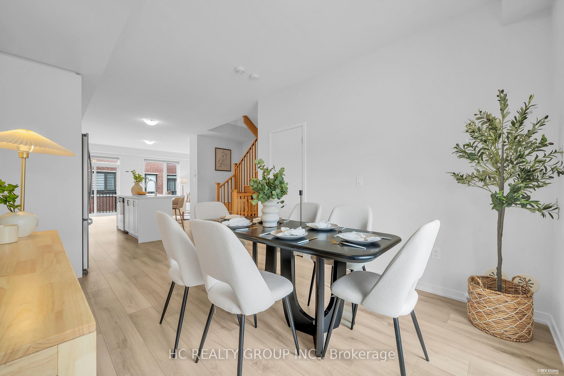 Photo 16 of 5 Aberfoyle Street, Vaughan, Patterson — HOMEH