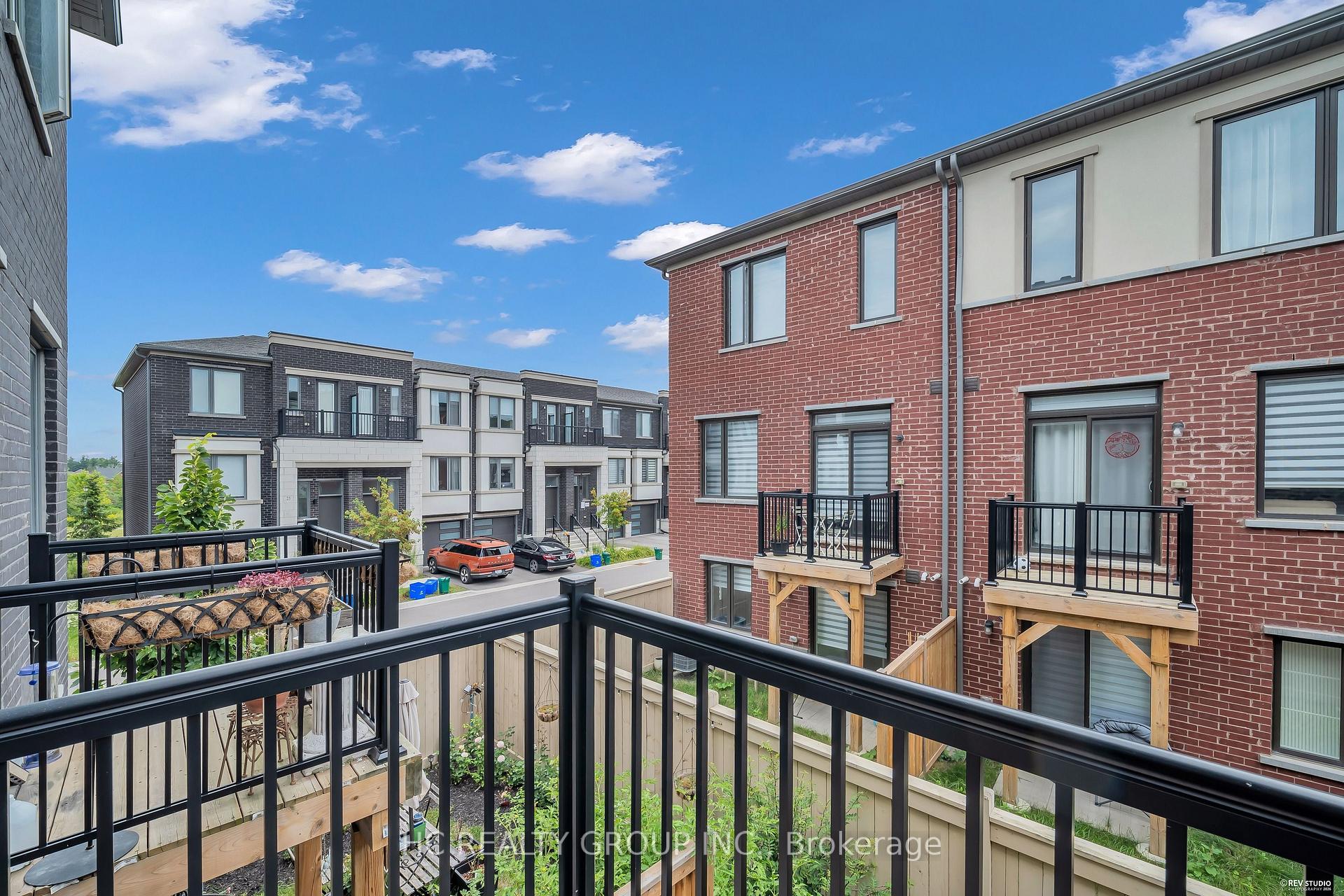 Photo 32 of 5 Aberfoyle Street, Vaughan, Patterson — HOMEH