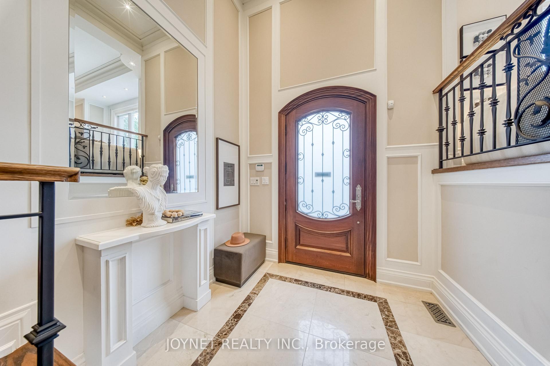 Photo 3 of 126 Parkview Avenue, North York, Willowdale East — HOMEH