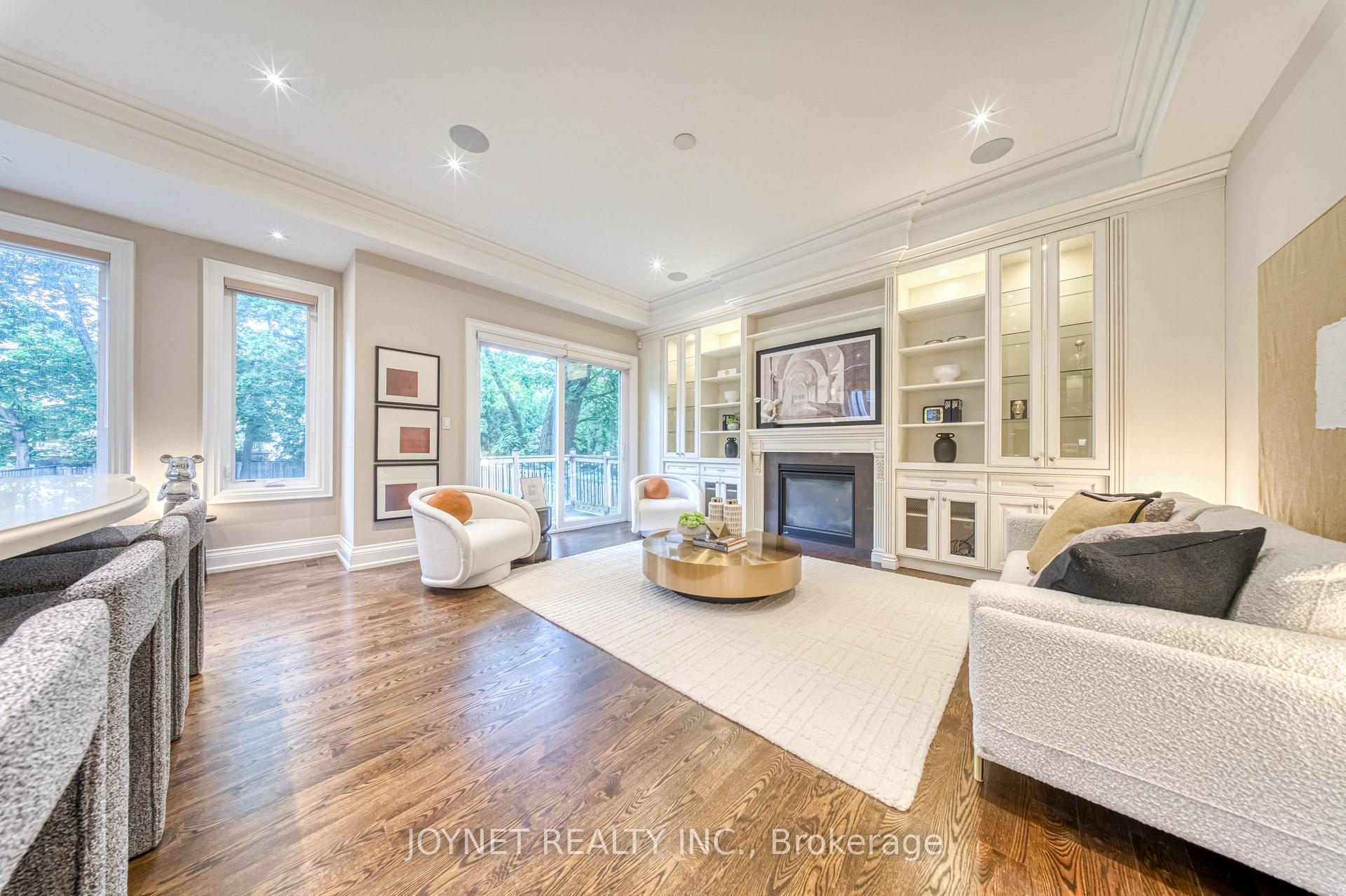Photo 9 of 126 Parkview Avenue, North York, Willowdale East — HOMEH
