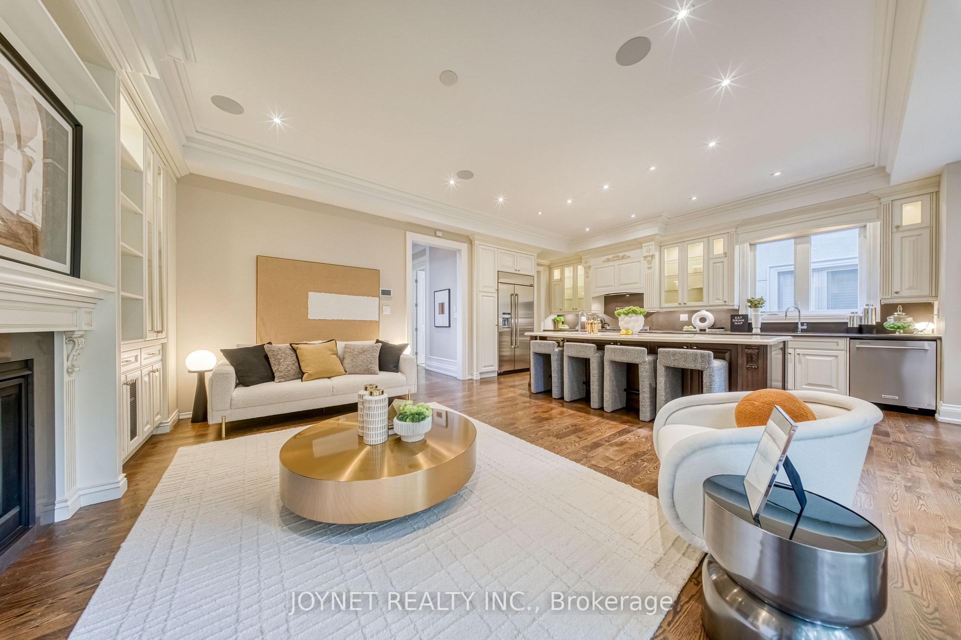 Photo 10 of 126 Parkview Avenue, North York, Willowdale East — HOMEH