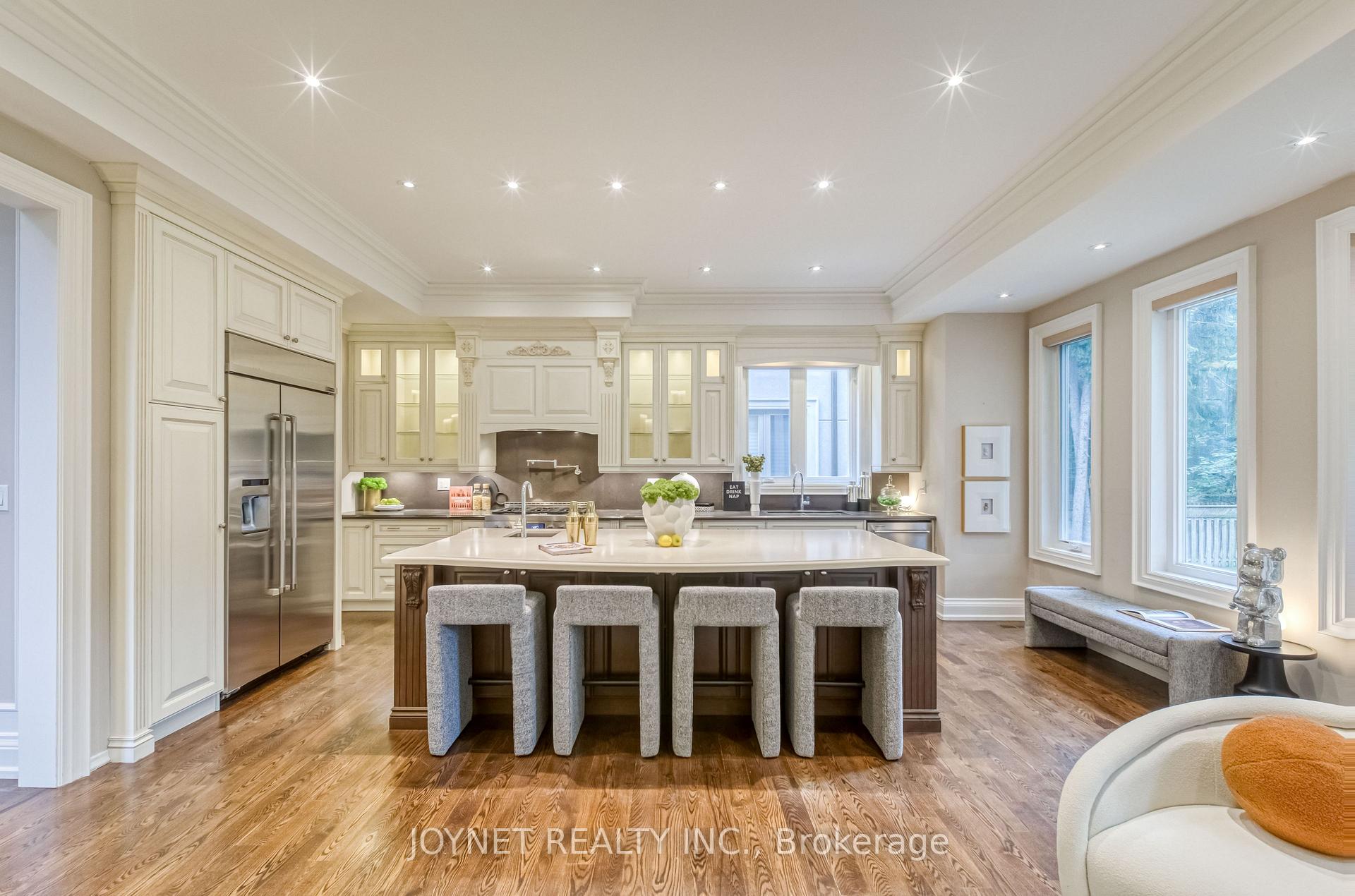 Photo 12 of 126 Parkview Avenue, North York, Willowdale East — HOMEH