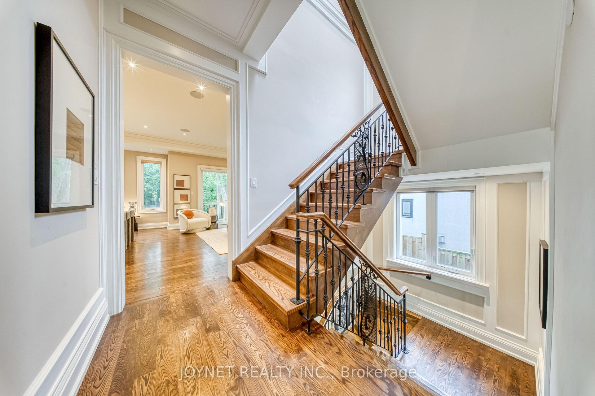 Photo 19 of 126 Parkview Avenue, North York, Willowdale East — HOMEH