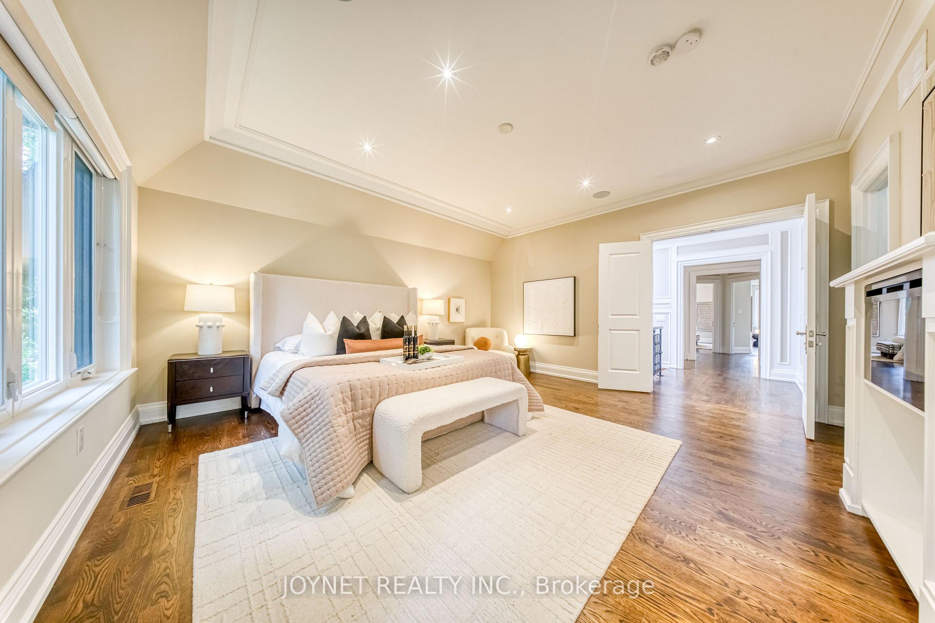 Photo 23 of 126 Parkview Avenue, North York, Willowdale East — HOMEH