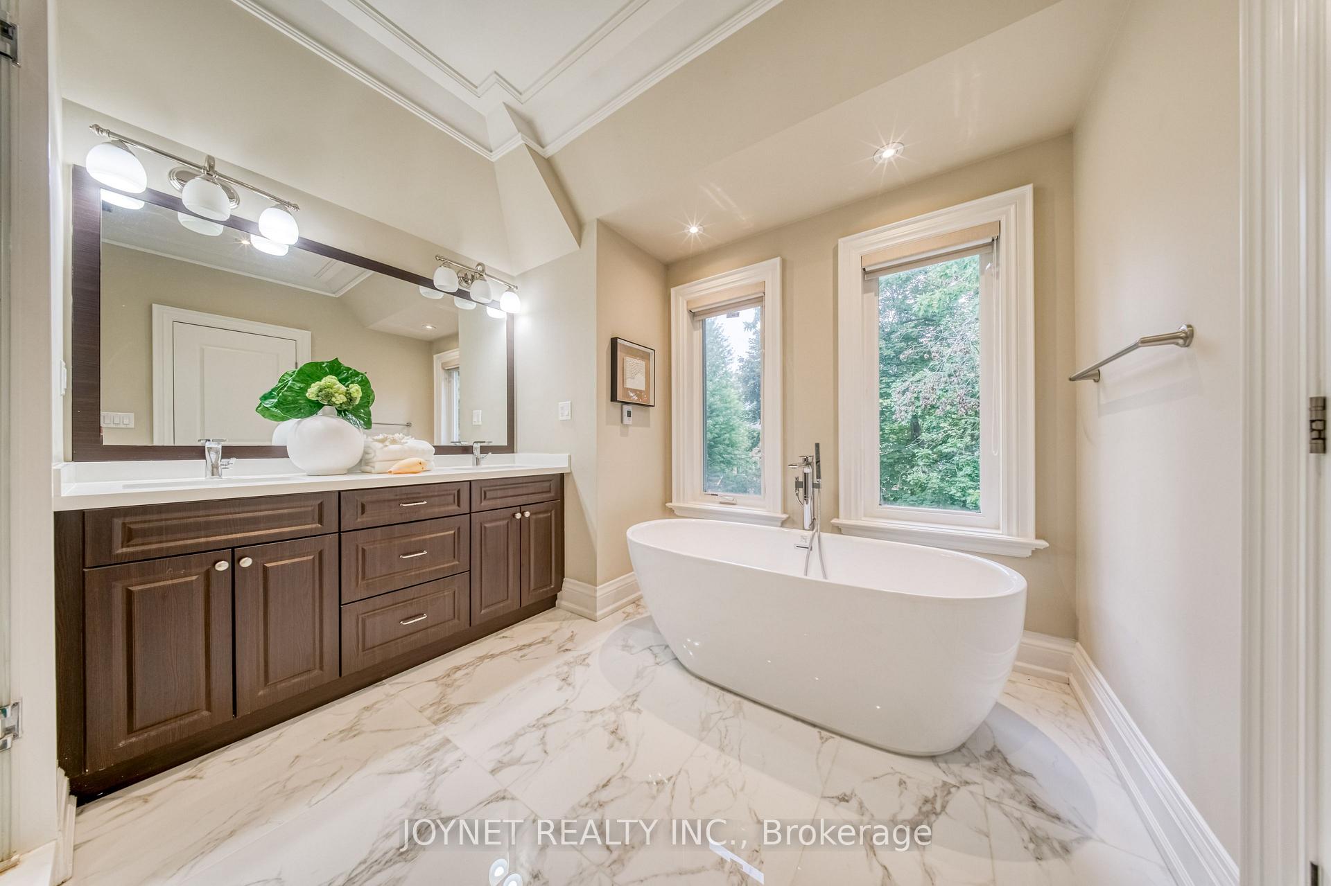 Photo 26 of 126 Parkview Avenue, North York, Willowdale East — HOMEH
