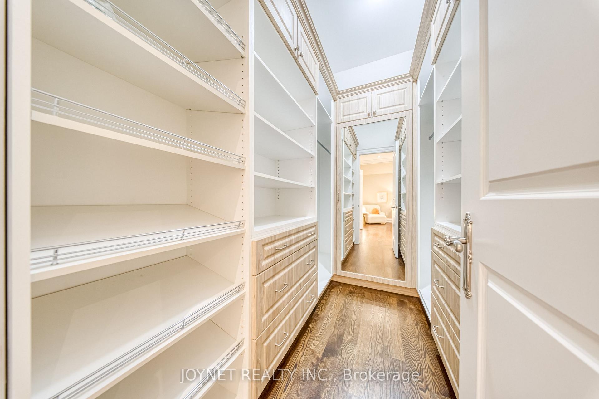 Photo 27 of 126 Parkview Avenue, North York, Willowdale East — HOMEH