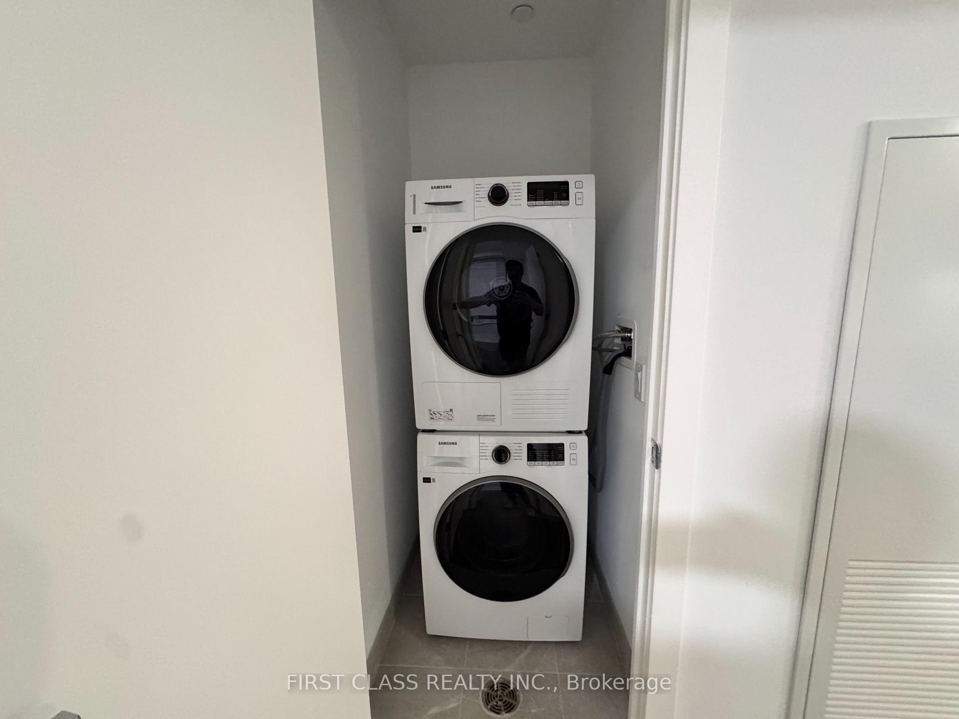 Photo 8 of Unit 806A, 2851 Highway 7 Road E, Vaughan, Vaughan Corporate Centre — HOMEH