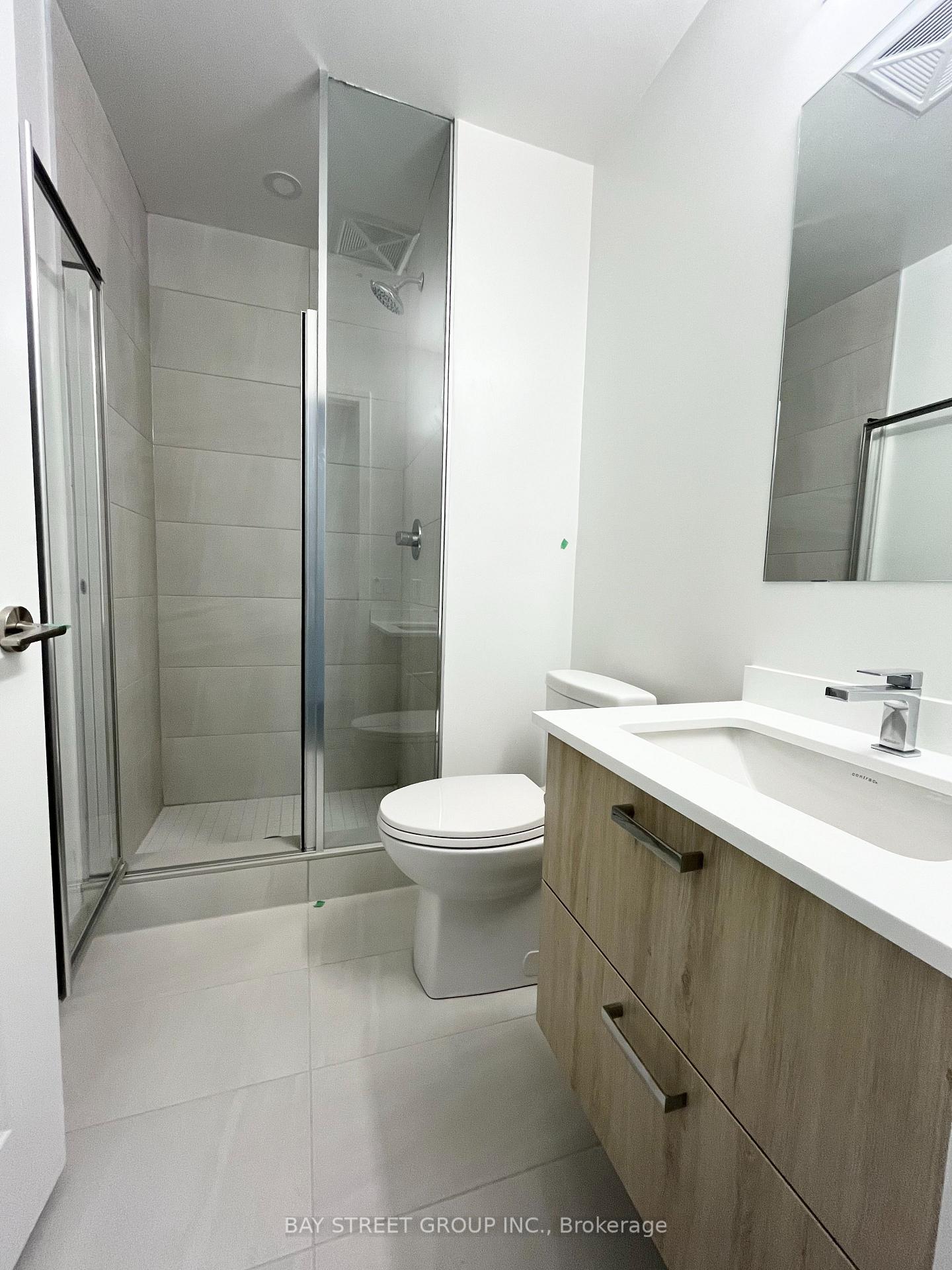 Photo 5 of Unit B1508, 50 Upper Mall Way, Vaughan, Brownridge — HOMEH