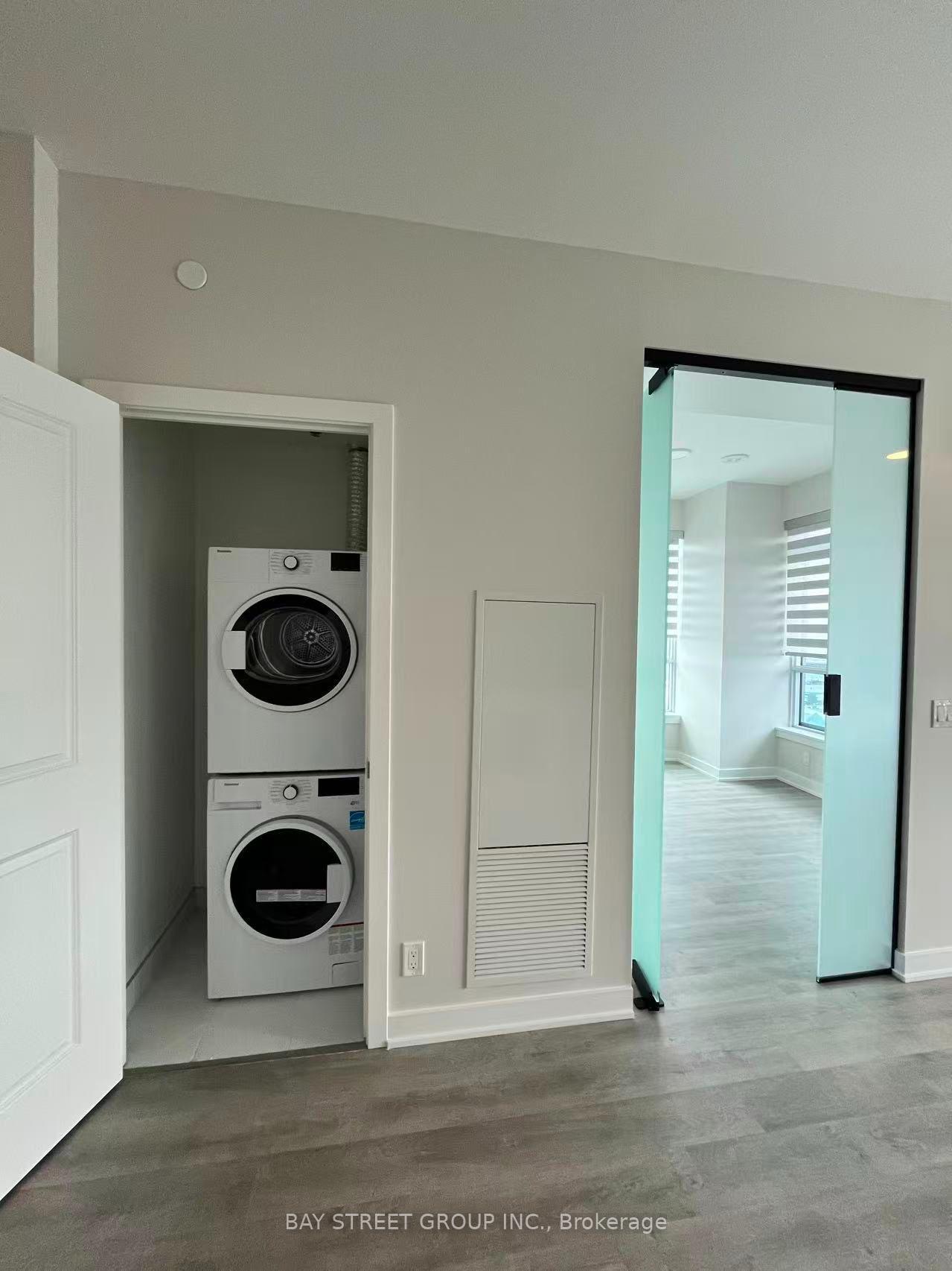 Photo 8 of Unit B1508, 50 Upper Mall Way, Vaughan, Brownridge — HOMEH