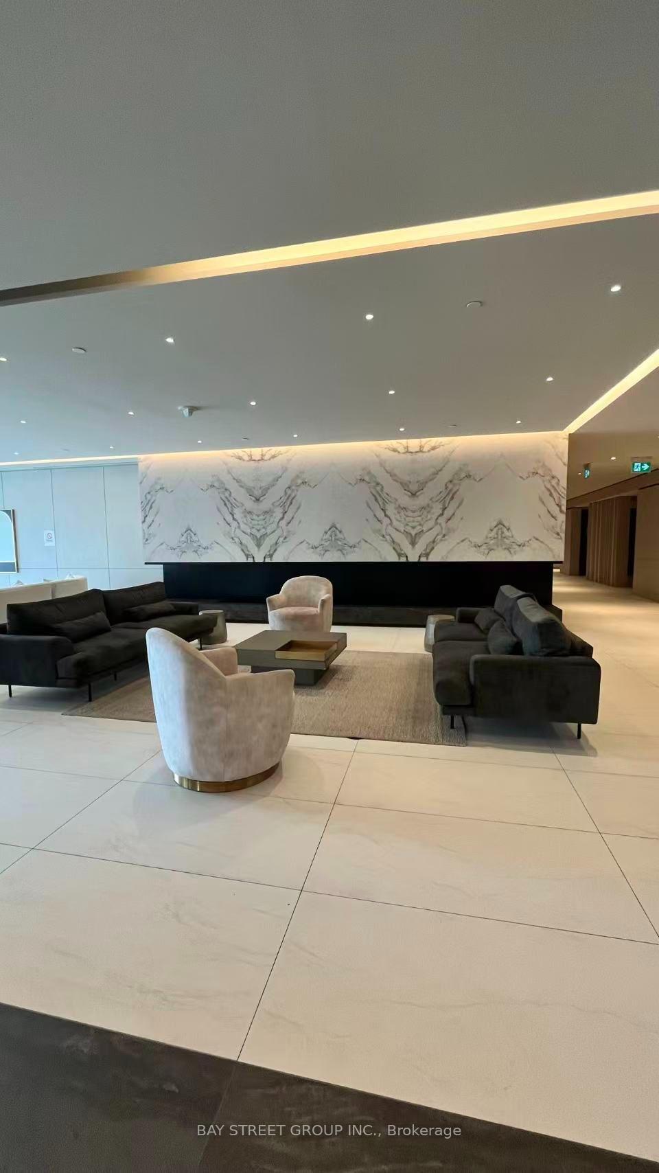 Photo 13 of Unit B1508, 50 Upper Mall Way, Vaughan, Brownridge — HOMEH