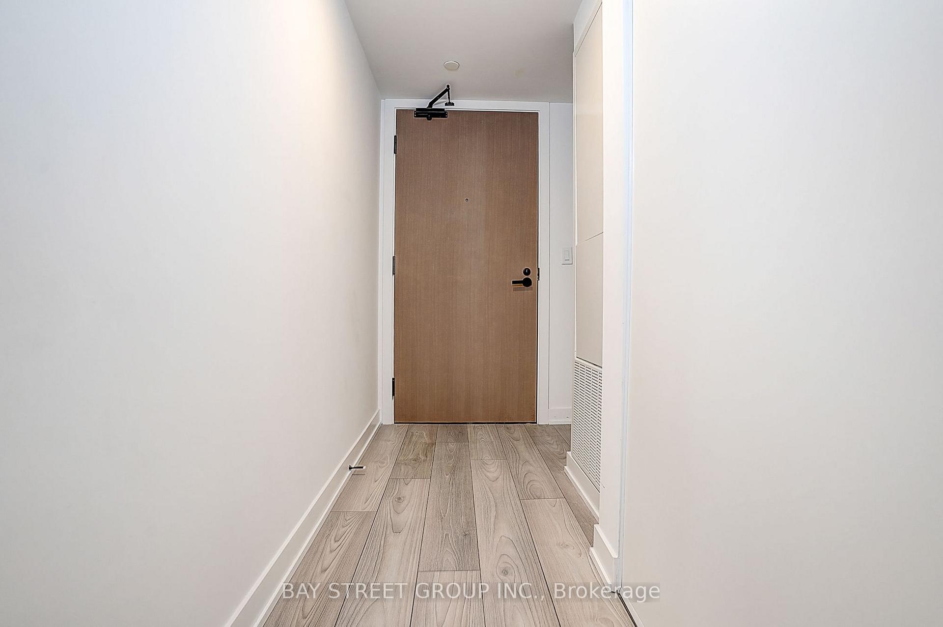 Photo 4 of Unit 431, 8 Tippet Road, North York, Clanton Park — HOMEH