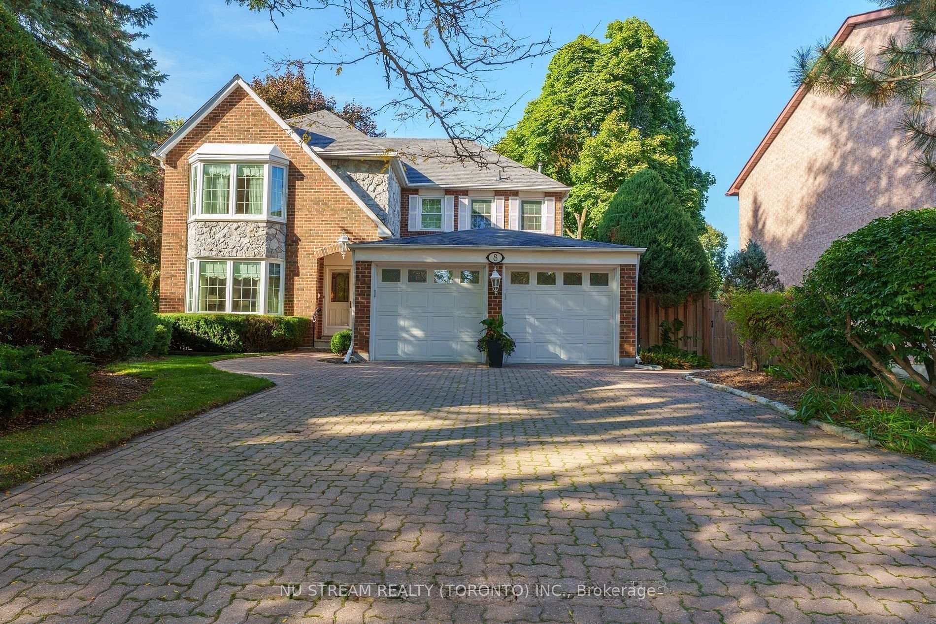 Photo 1 of 8 Roverdale Court, Markham, Unionville — HOMEH