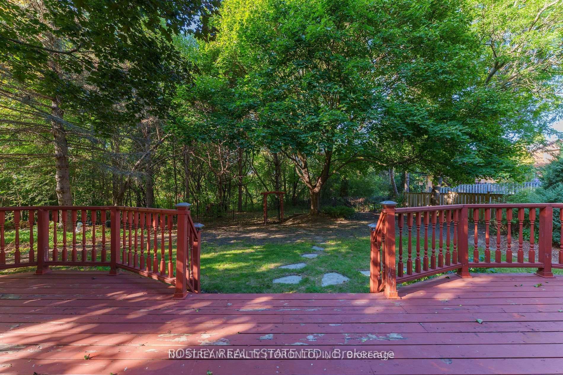 Photo 19 of 8 Roverdale Court, Markham, Unionville — HOMEH