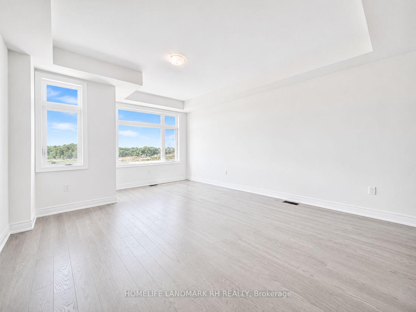 Photo 3 of 197 Berczy Green Drive, Markham, Rural Markham — HOMEH