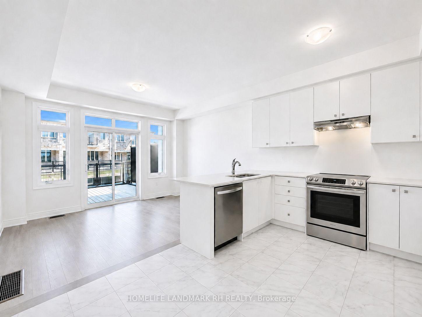 Photo 5 of 197 Berczy Green Drive, Markham, Rural Markham — HOMEH