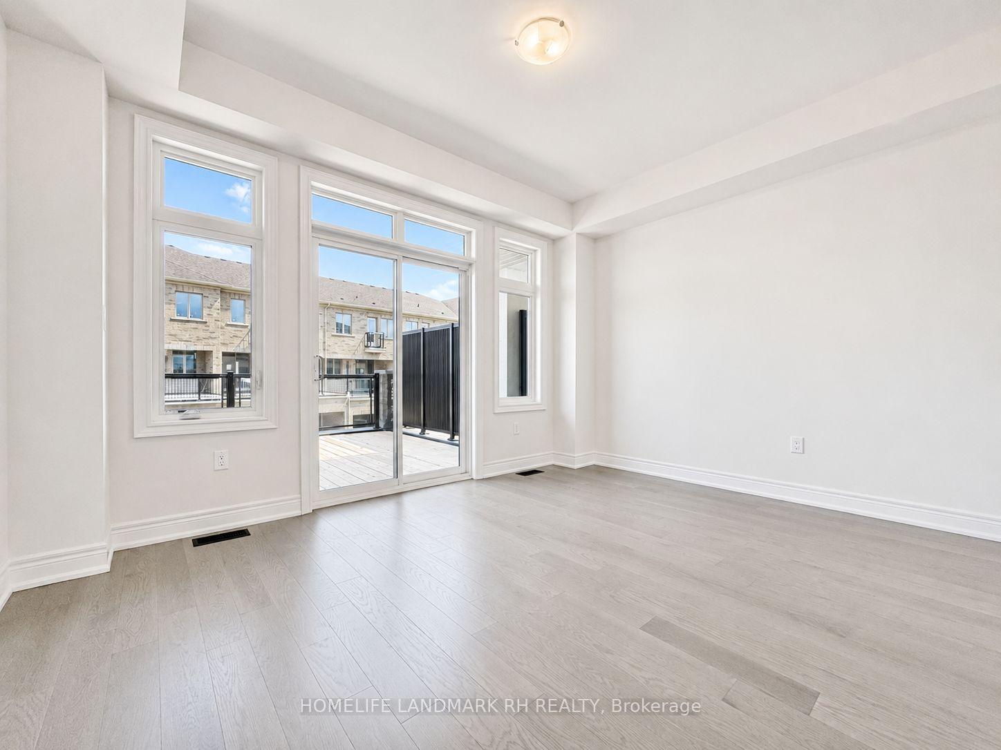 Photo 8 of 197 Berczy Green Drive, Markham, Rural Markham — HOMEH