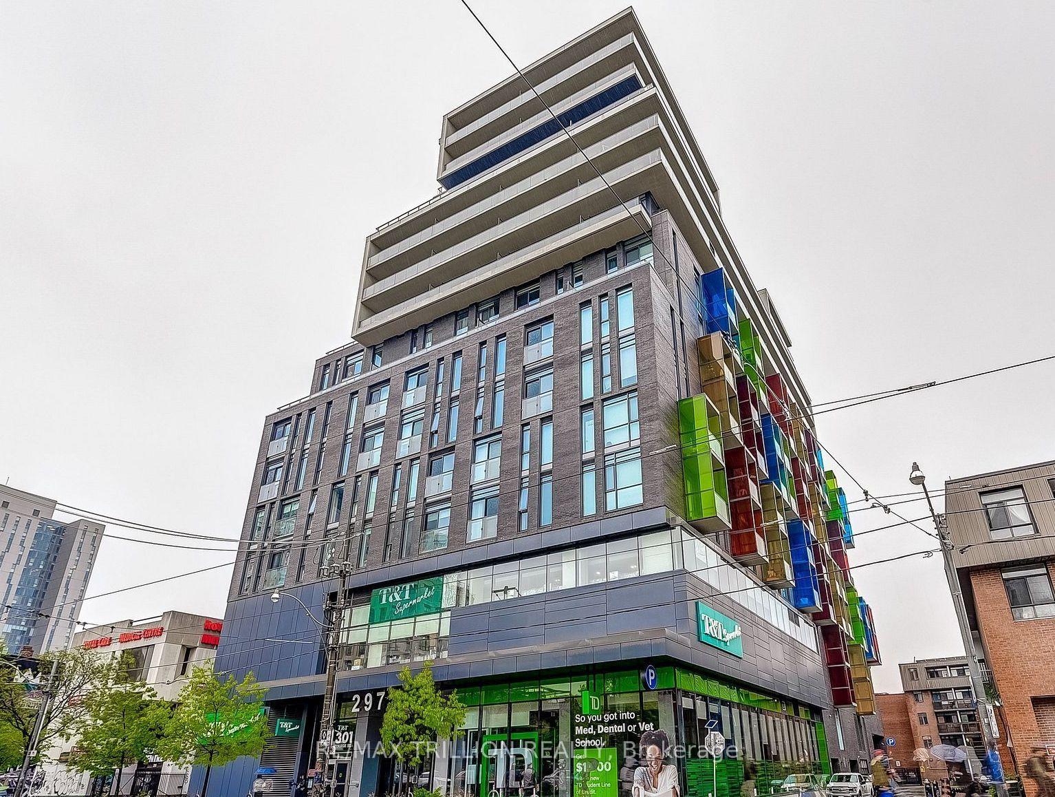 Front of Unit 1002, 297 College Street