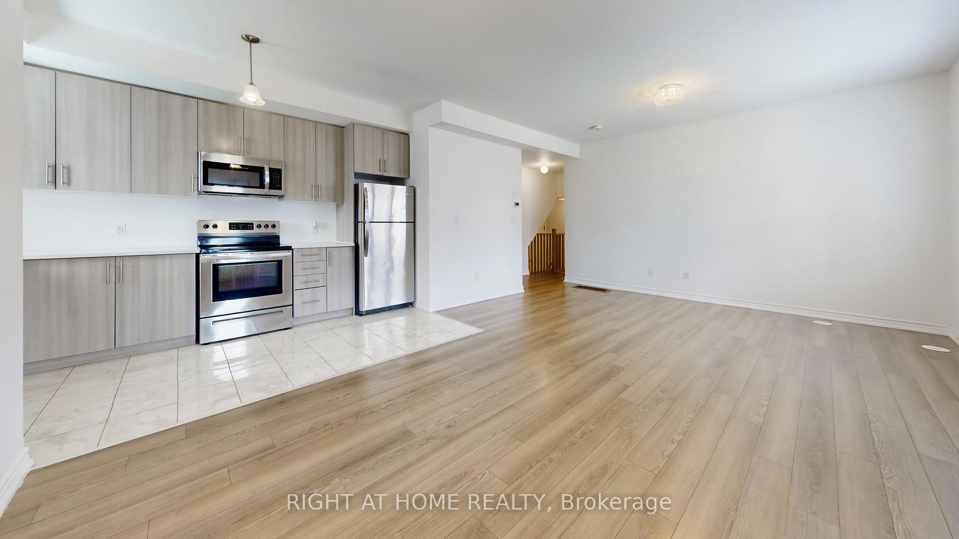 Photo 7 of Unit 16, 2710 William Jackson Drive E, Pickering, Duffin Heights — HOMEH