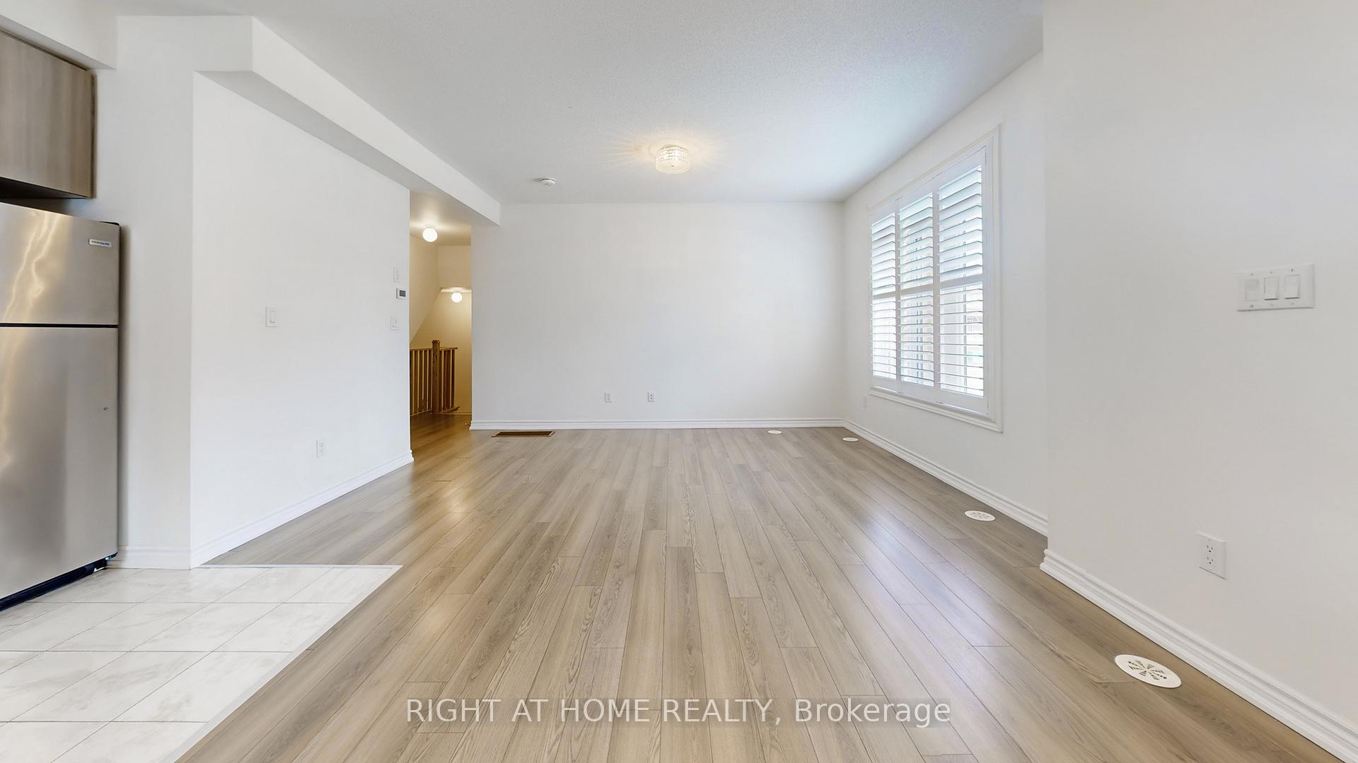 Photo 11 of Unit 16, 2710 William Jackson Drive E, Pickering, Duffin Heights — HOMEH