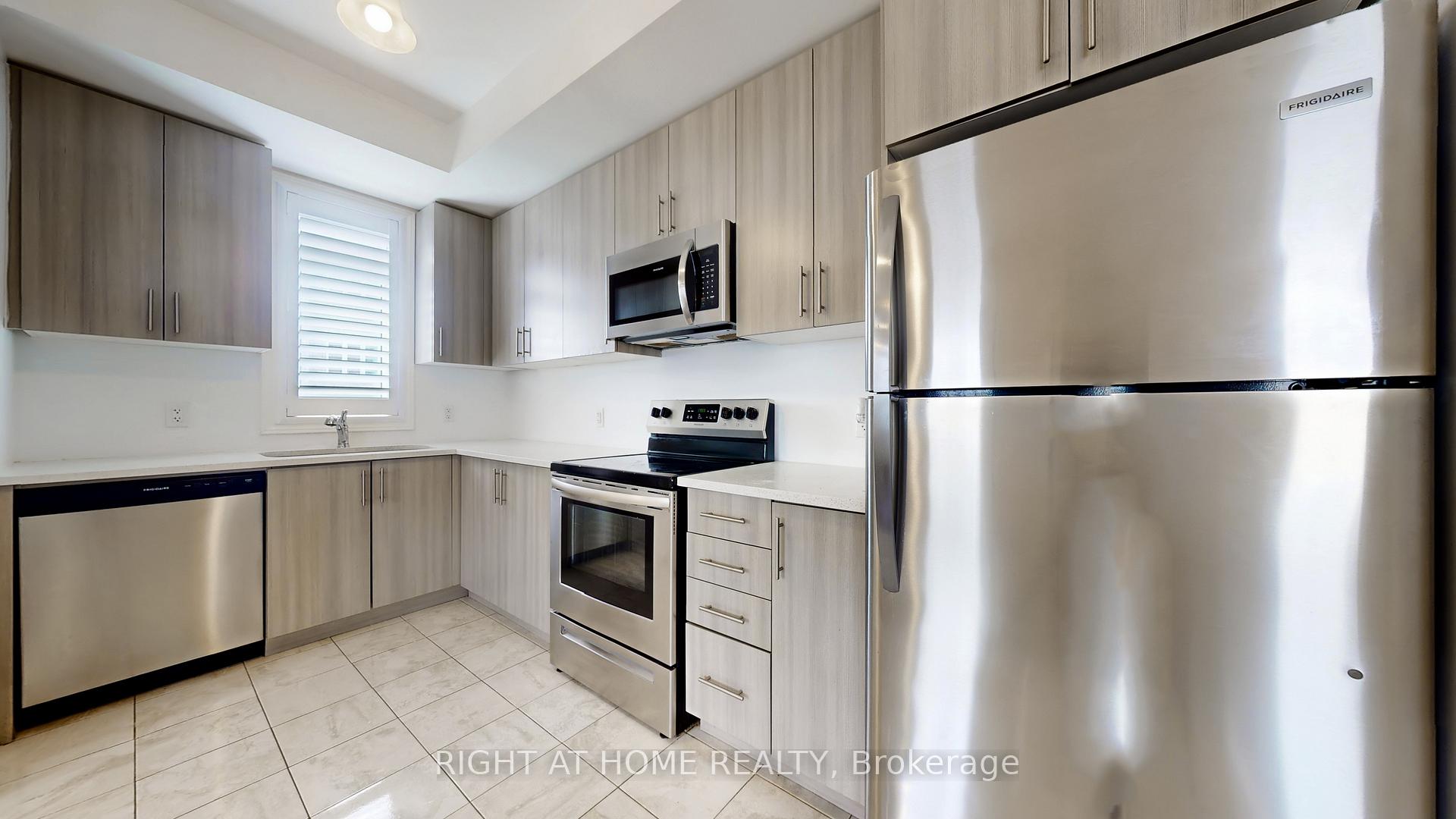 Photo 16 of Unit 16, 2710 William Jackson Drive E, Pickering, Duffin Heights — HOMEH