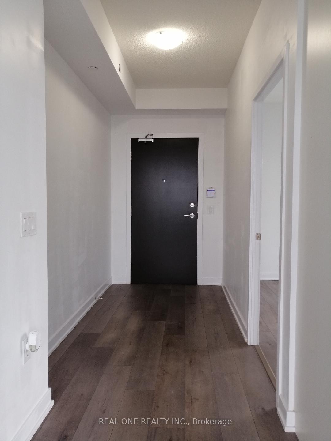 Photo 12 of Unit 2001, 38 Honeycrisp Crescent, Vaughan, Vaughan Corporate Centre — HOMEH