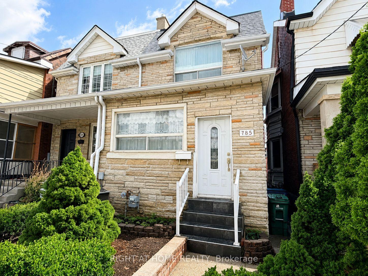 Photo 2 of 785 Lansdowne Avenue, Toronto, Dovercourt-Wallace Emerson-Junction — HOMEH