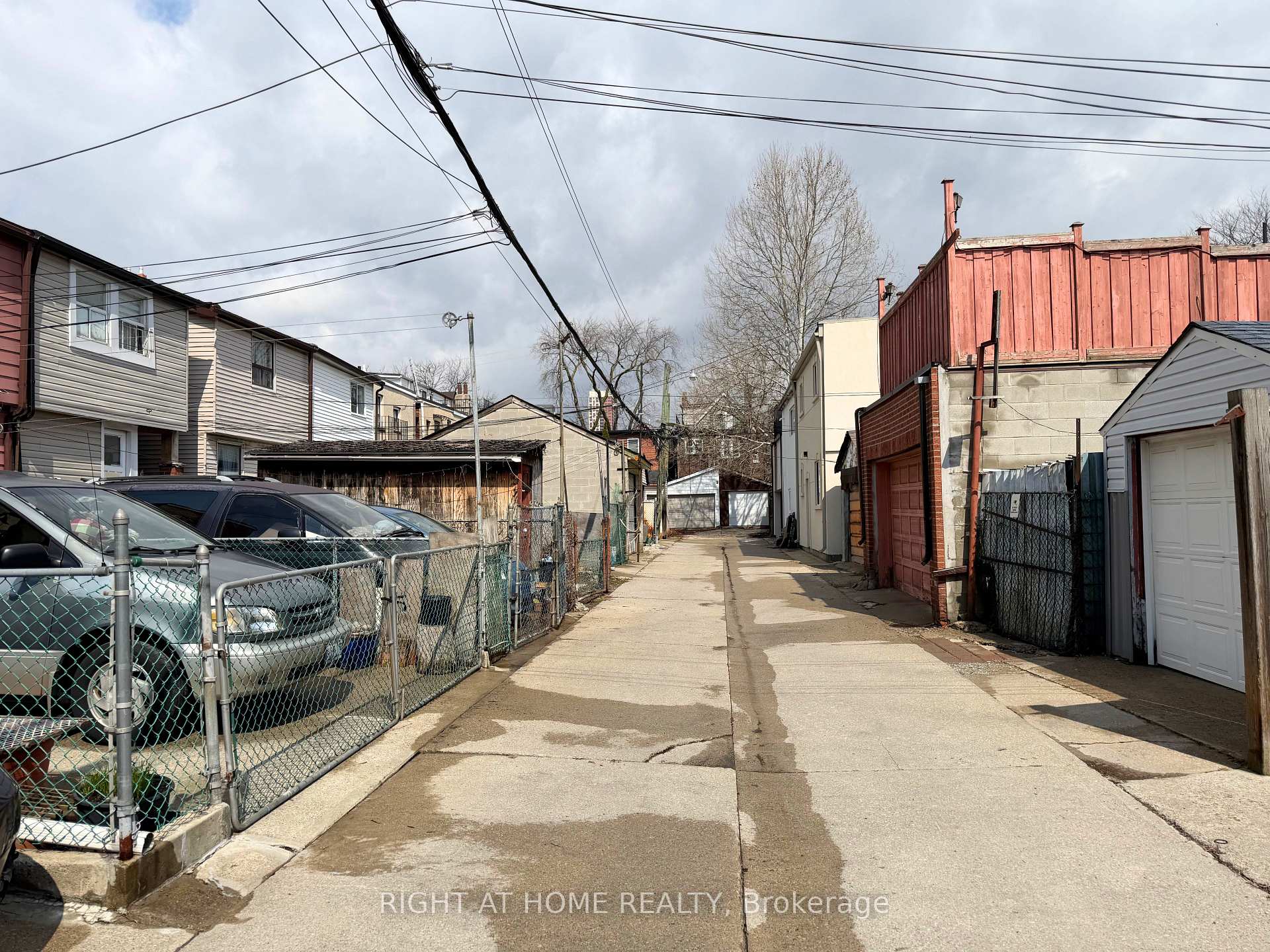 Photo 24 of 785 Lansdowne Avenue, Toronto, Dovercourt-Wallace Emerson-Junction — HOMEH