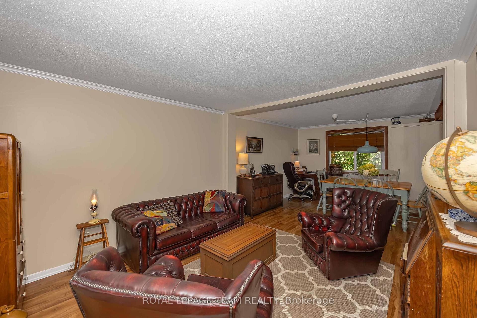 Photo 7 of Unit F, 1516 Beaverpond Drive, Ottawa, Pineview — HOMEH