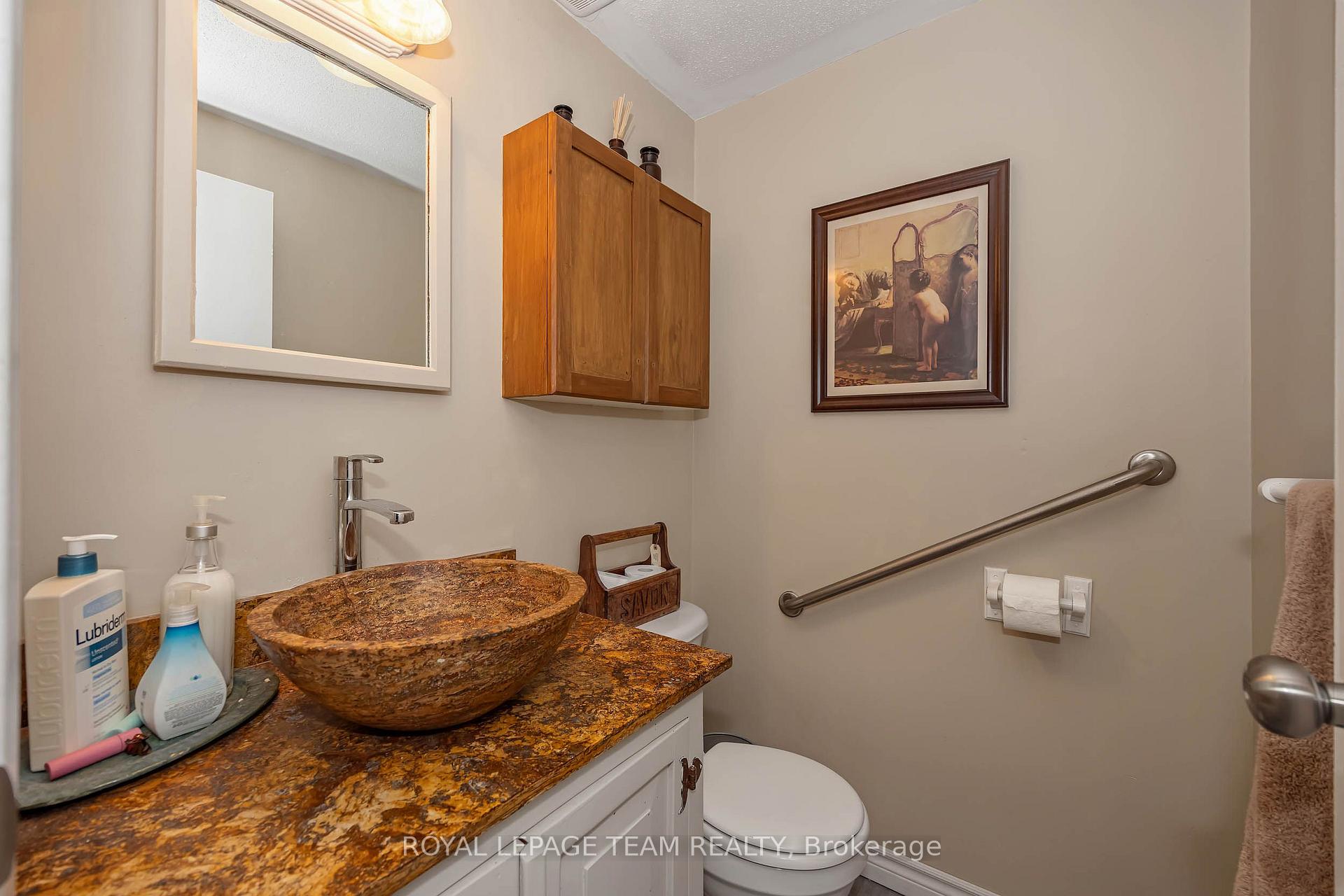 Photo 19 of Unit F, 1516 Beaverpond Drive, Ottawa, Pineview — HOMEH