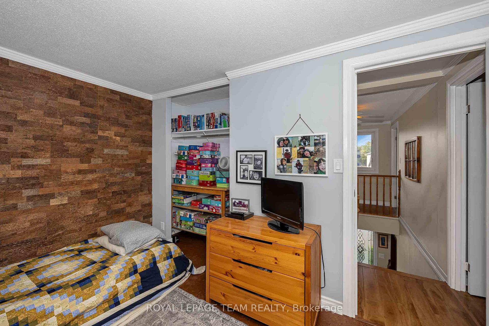 Photo 24 of Unit F, 1516 Beaverpond Drive, Ottawa, Pineview — HOMEH