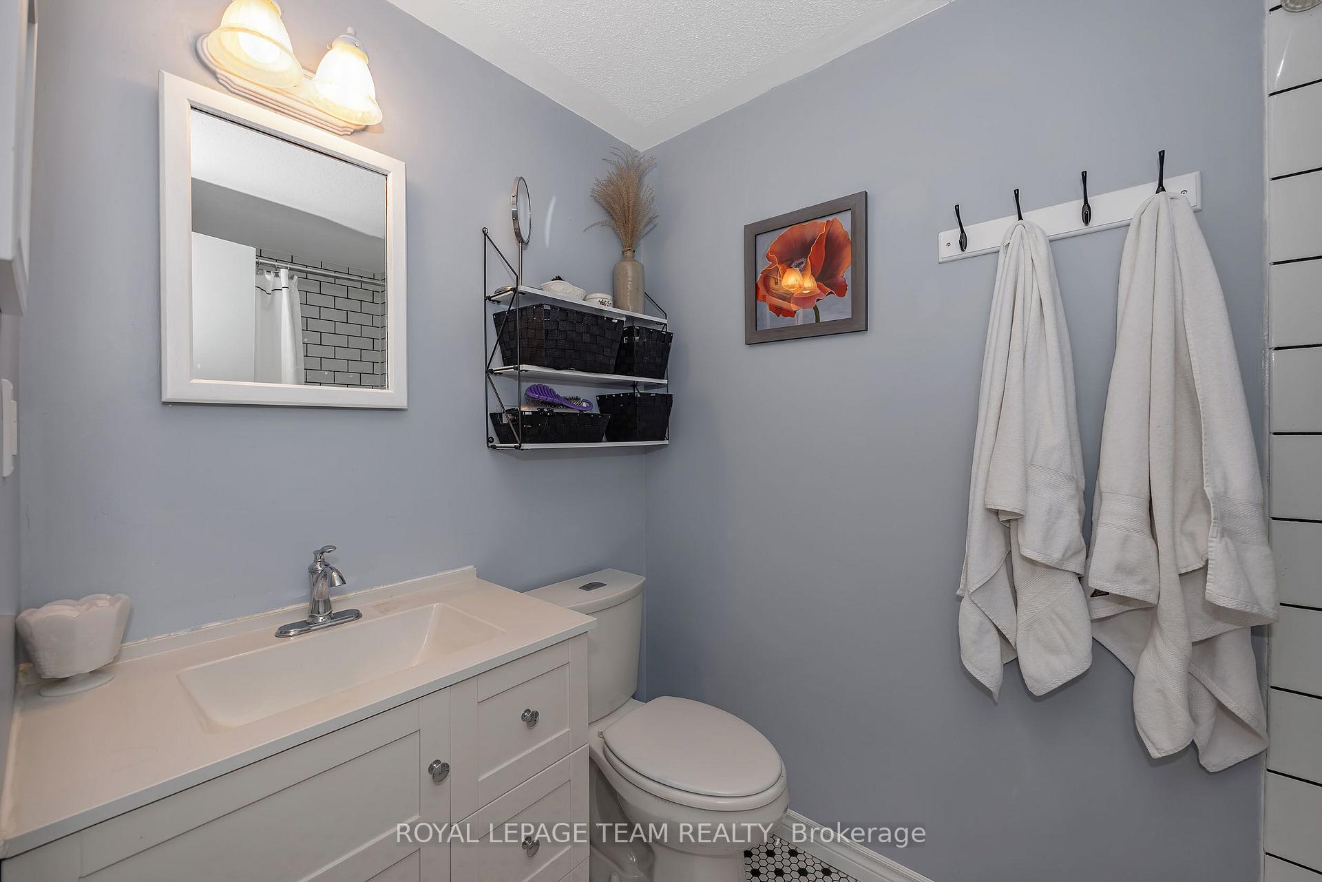 Photo 28 of Unit F, 1516 Beaverpond Drive, Ottawa, Pineview — HOMEH
