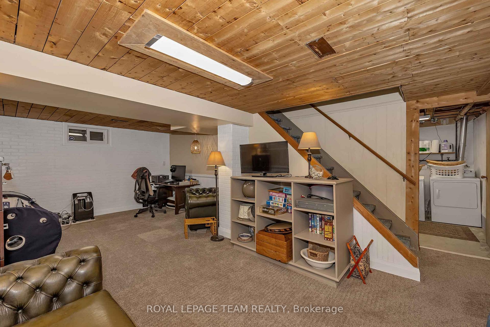 Photo 32 of Unit F, 1516 Beaverpond Drive, Ottawa, Pineview — HOMEH