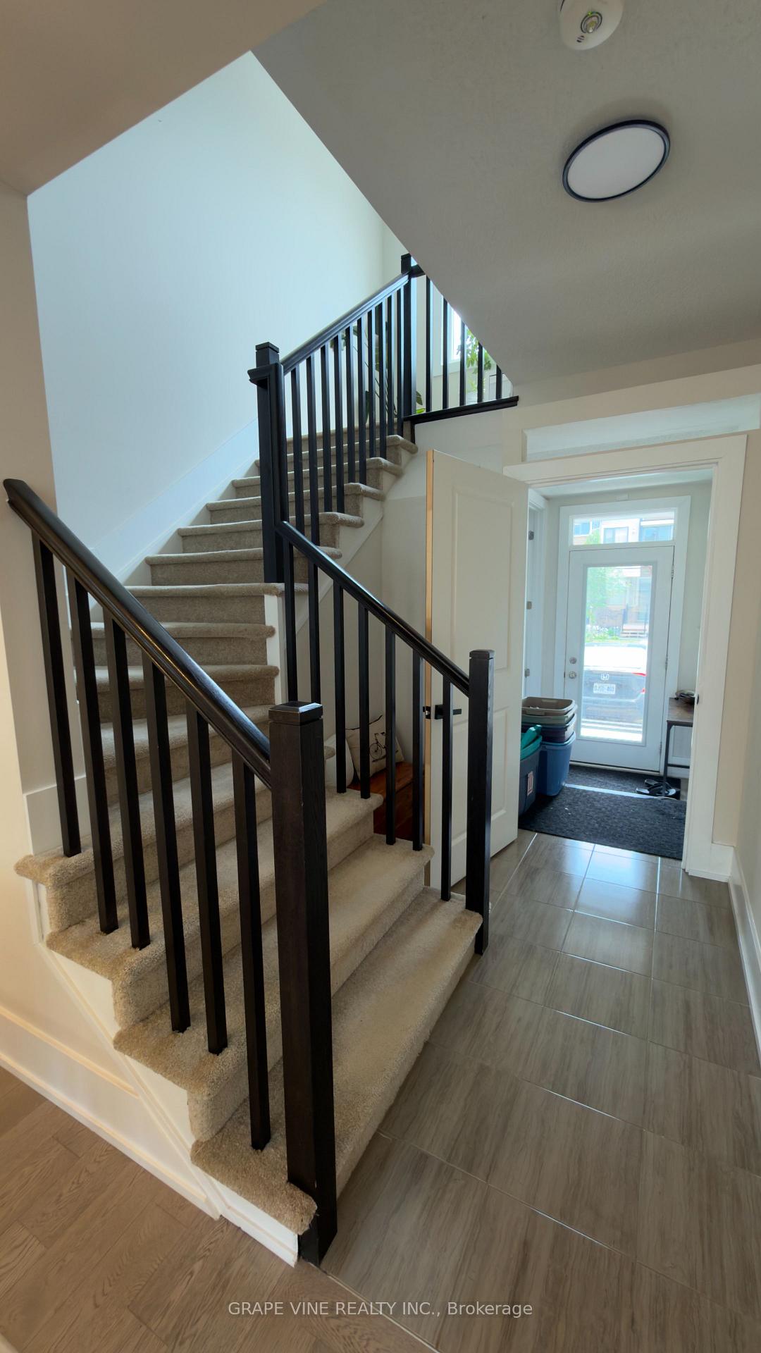 Photo 6 of 2305 Watercolours Way, Ottawa, Barrhaven - Half Moon Bay — HOMEH