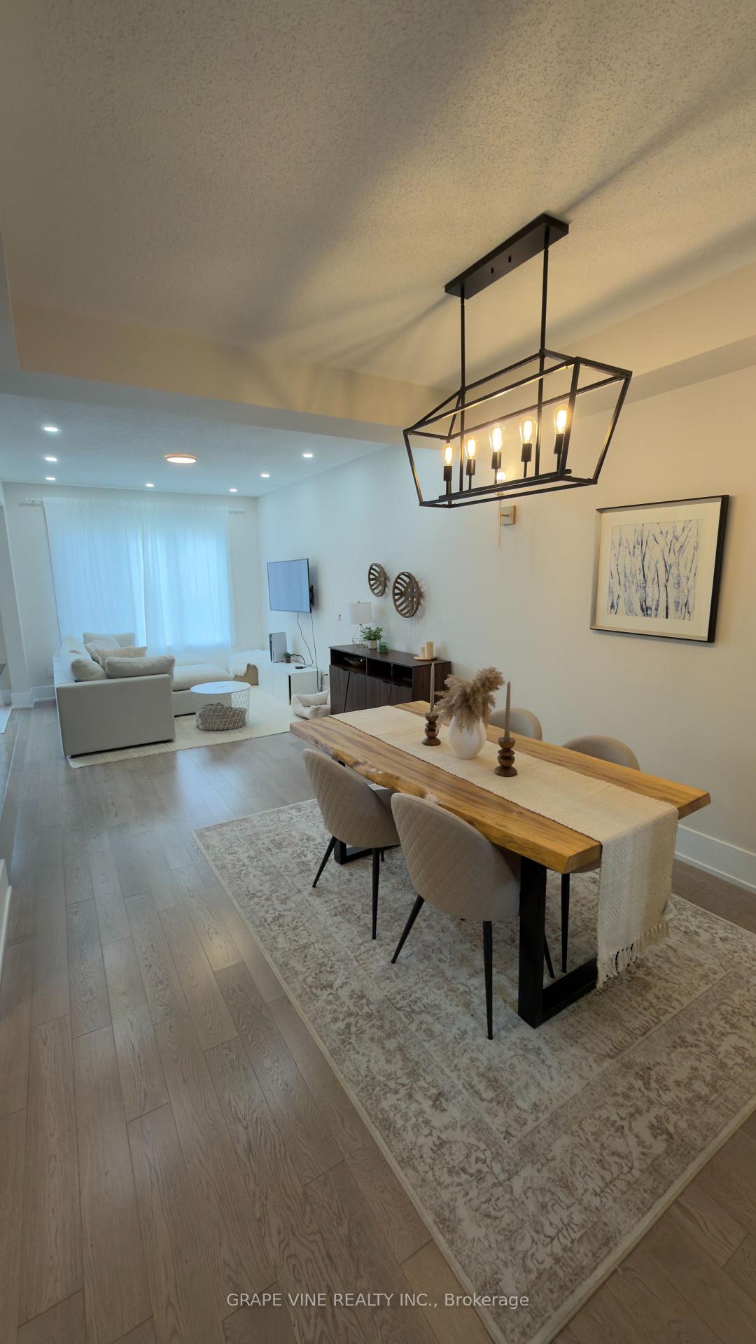 Photo 7 of 2305 Watercolours Way, Ottawa, Barrhaven - Half Moon Bay — HOMEH