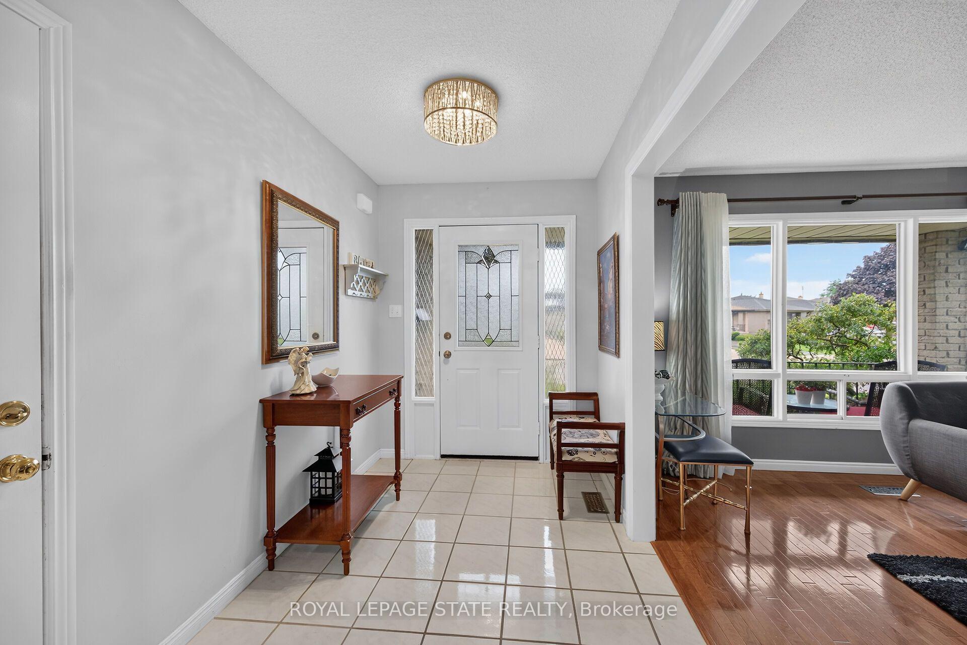 Photo 4 of 408 Rexford Drive, Hamilton, Randall — HOMEH