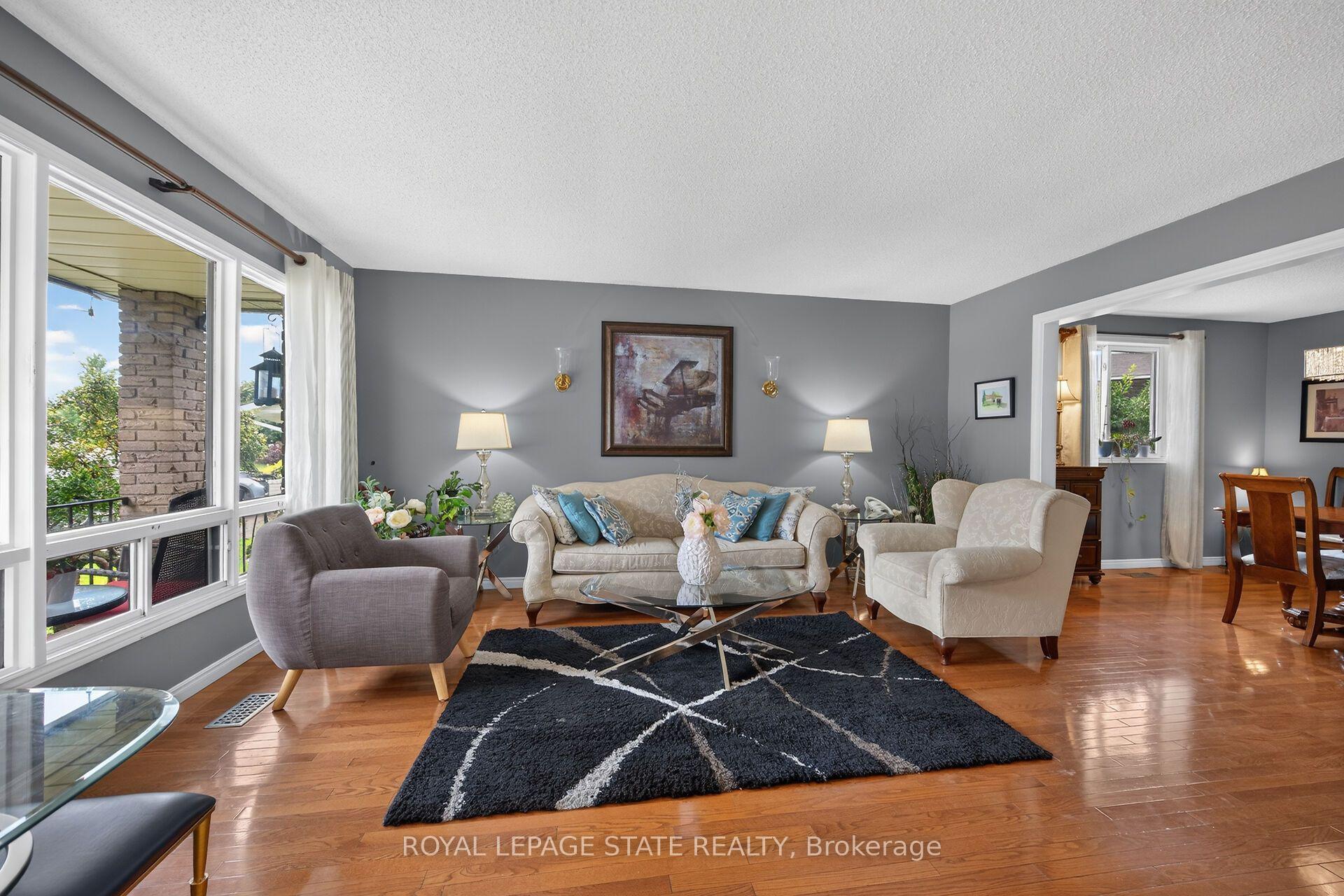 Photo 5 of 408 Rexford Drive, Hamilton, Randall — HOMEH