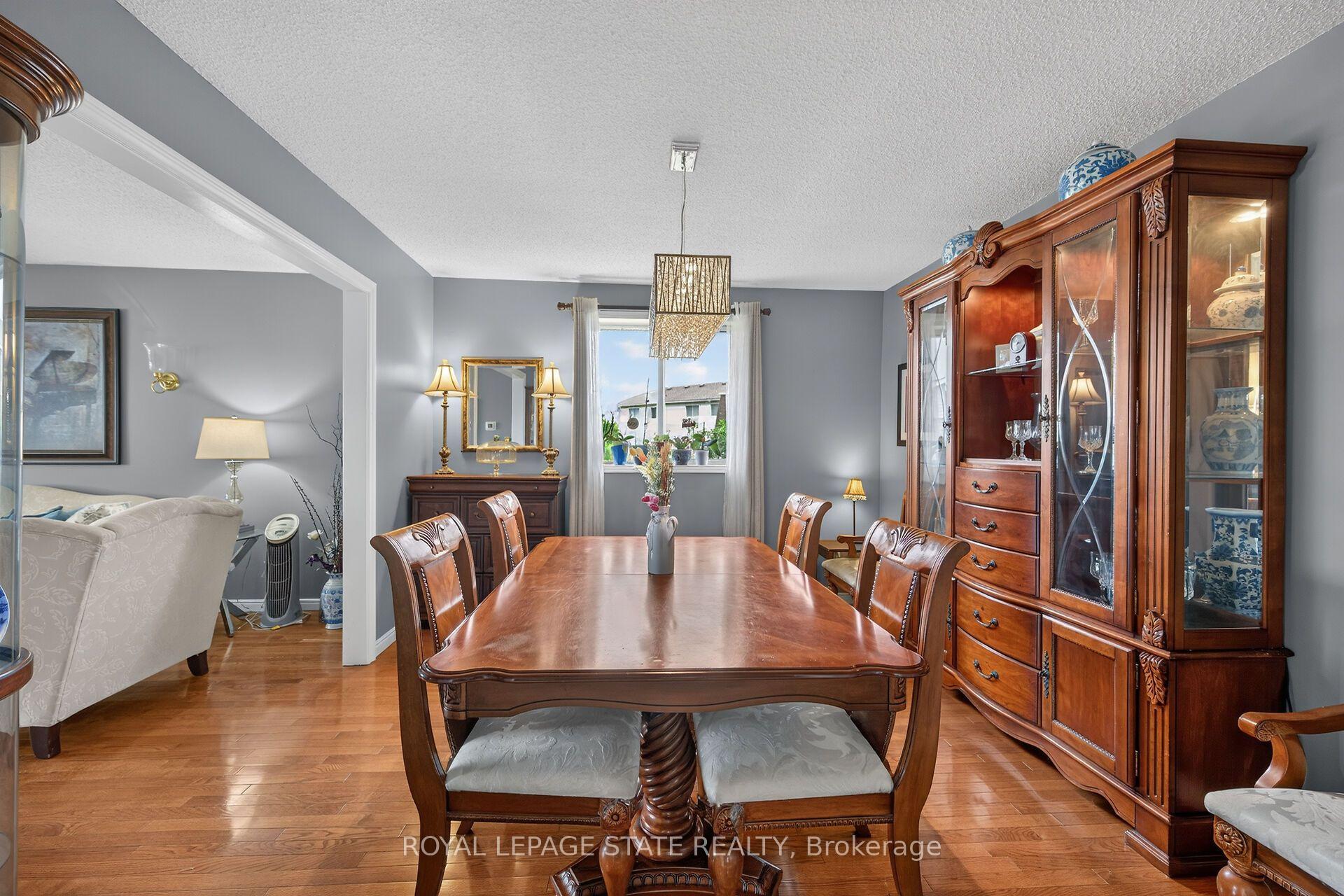Photo 10 of 408 Rexford Drive, Hamilton, Randall — HOMEH