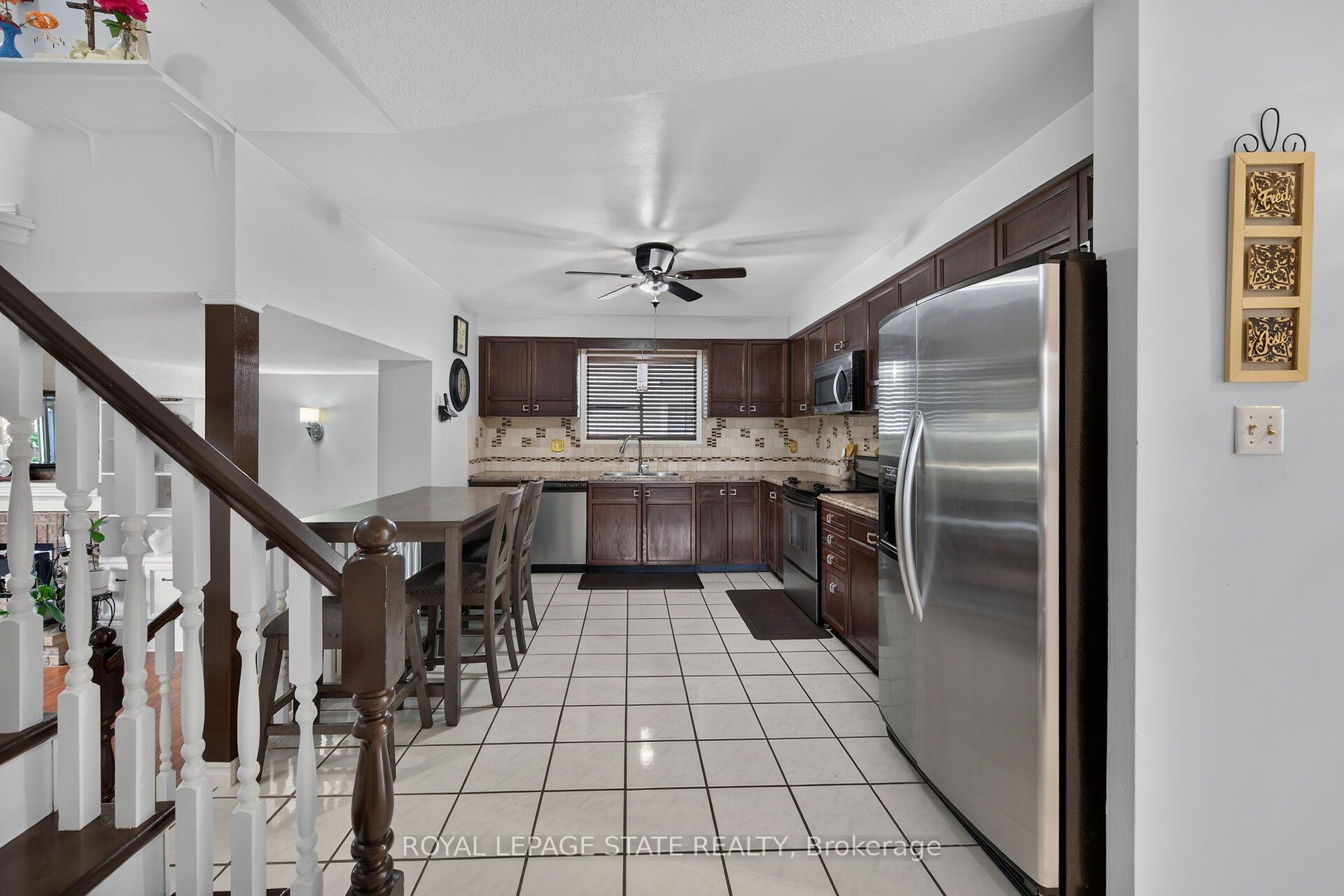 Photo 11 of 408 Rexford Drive, Hamilton, Randall — HOMEH