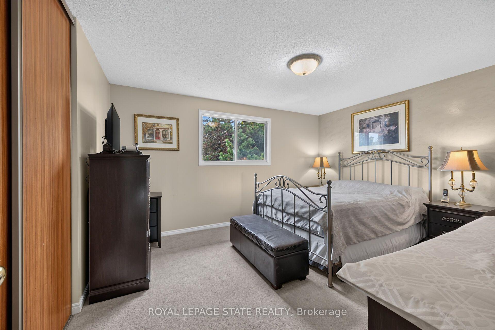 Photo 17 of 408 Rexford Drive, Hamilton, Randall — HOMEH